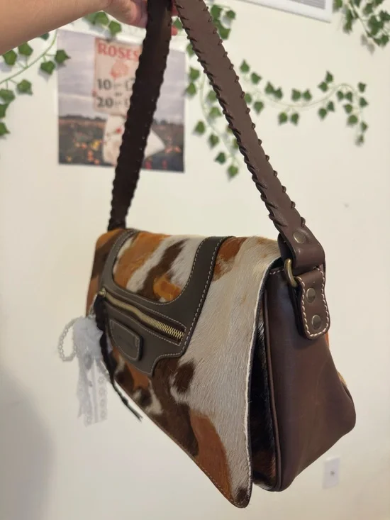 Francesco Biasia Cowhide Shoulder Bag - Picture 5 of 7